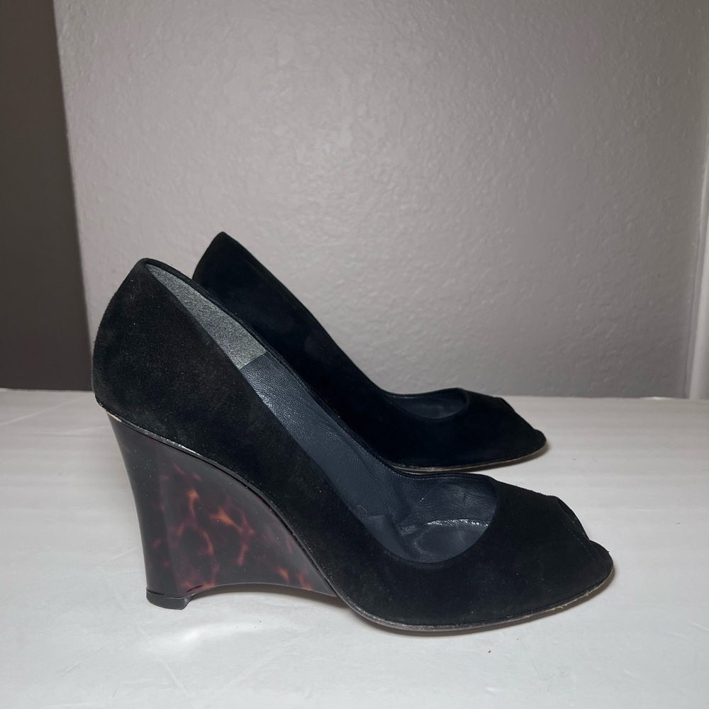 Stuart Weitzman Black Peep Toe Wedges Tortoiseshell Pattern - Picture 2 of 11